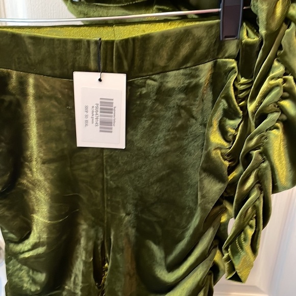 NWT Gsuwoo 2 piece velour suit size - M - Picture 9 of 12